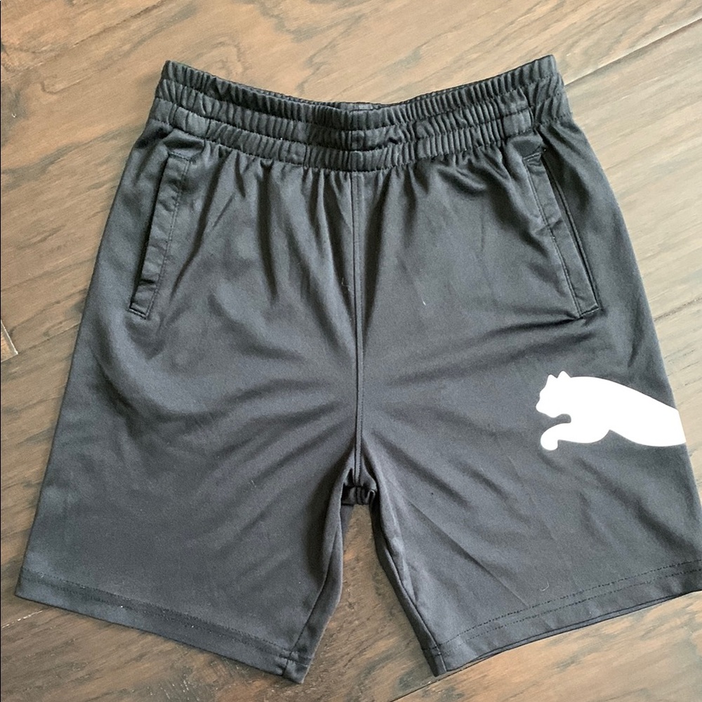 Puma Black Athletic Shorts with Elastic Waistband Boys size XS/S EUC